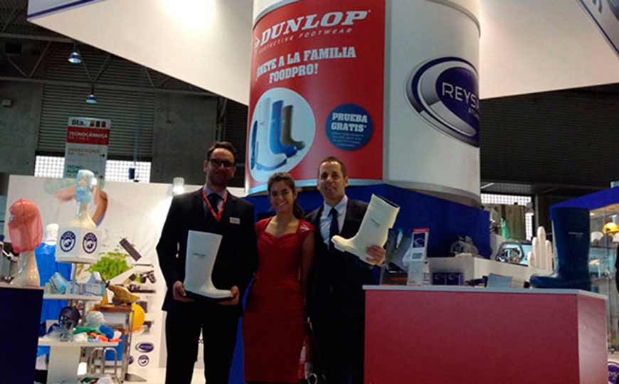 Dunlop colabora con Reysan en la presentación de las botas de gama FoodPro, especial para industria alimentaría.