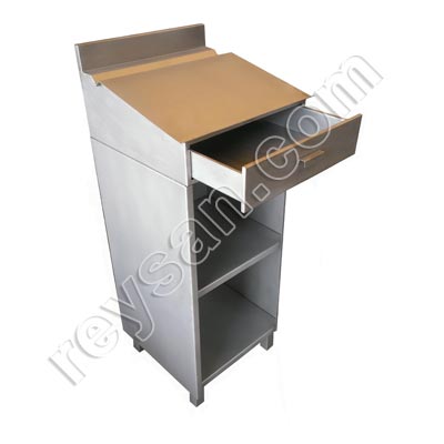 PUPITRE INOX CON PIE 500X455