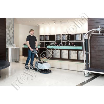 FREGADORA NILFISK SCRUBTEC 351