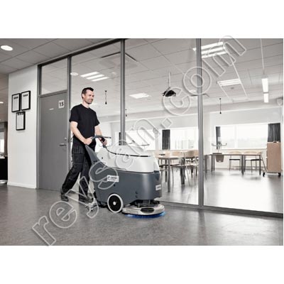FREGADORA NILFISK SCRUBTEL 450