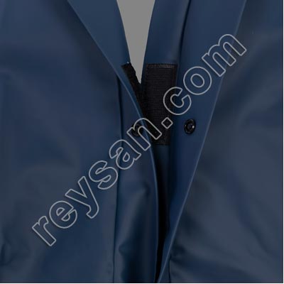 CHAQUETA IMPERMEABLE MAR BASIC MARINO